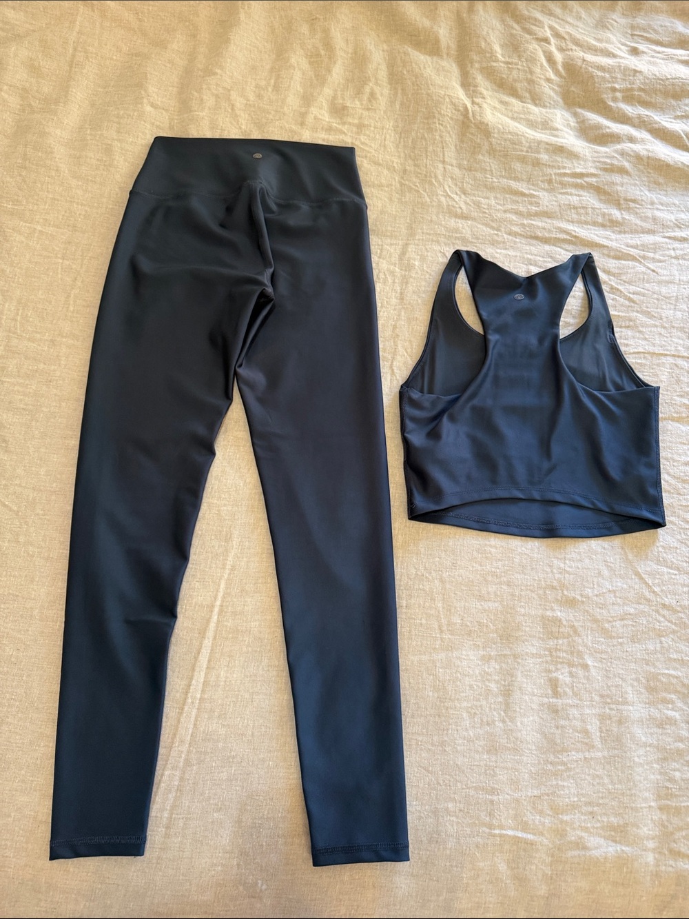 Apana workout set size small blue EUC